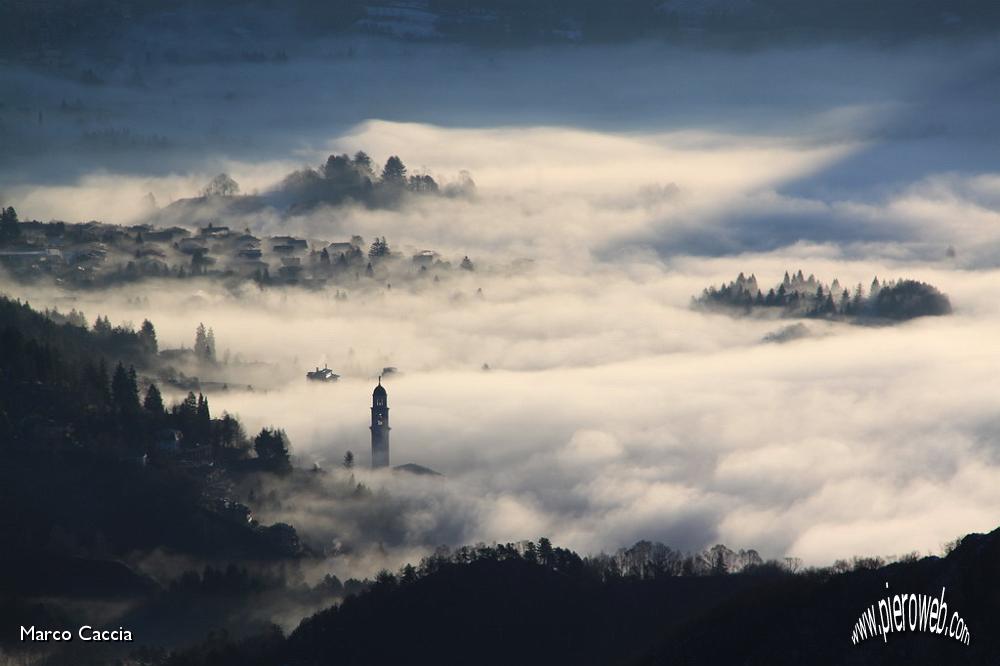 04_Nebbia tra le case.JPG